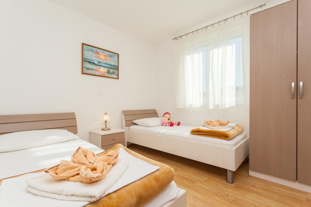 Apartments Mia Baška Extérieur photo